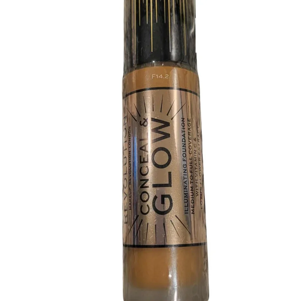 Revolution Makeup London Conceal & Glow Foundation – F14.2 New